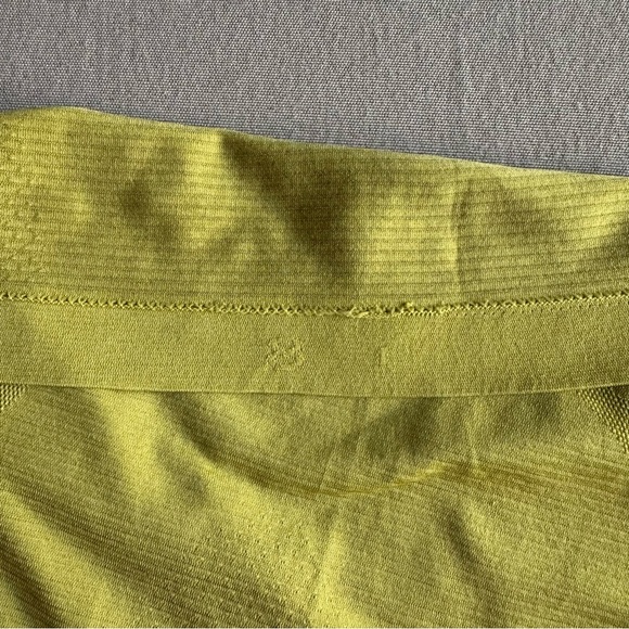 Lululemon Swiftly Tech Razorback Tank Top - Hip Length - Picture 6 of 7